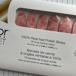 Color street nail polish strips